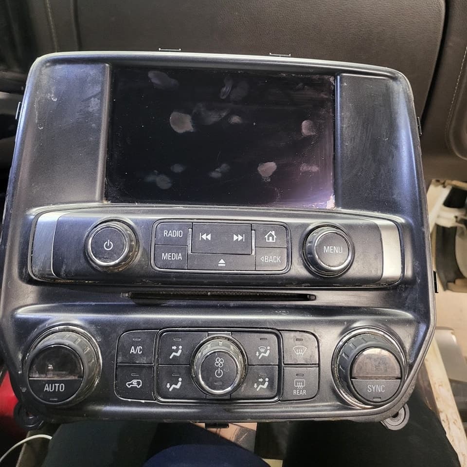 Sound Decisions car audio shop in Aberdeen, South Dakota photo 4