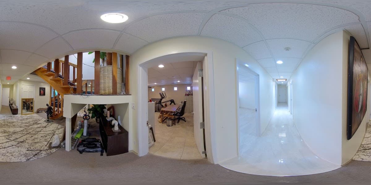 Paradise Village the Electronic Specialists car audio shop in Albuquerque, New Mexico photo 3