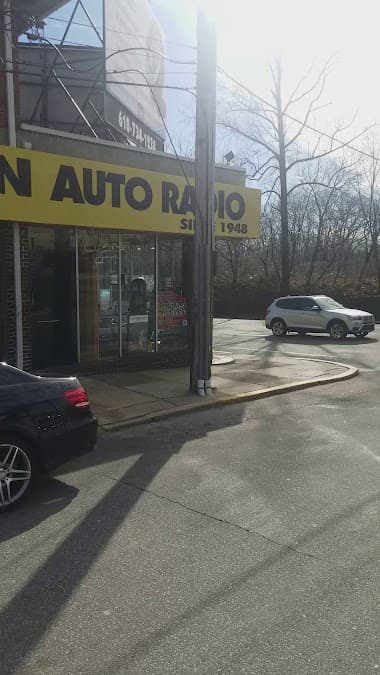 Perzan Auto Radio car audio shop in Upper Darby Township, Pennsylvania photo 5