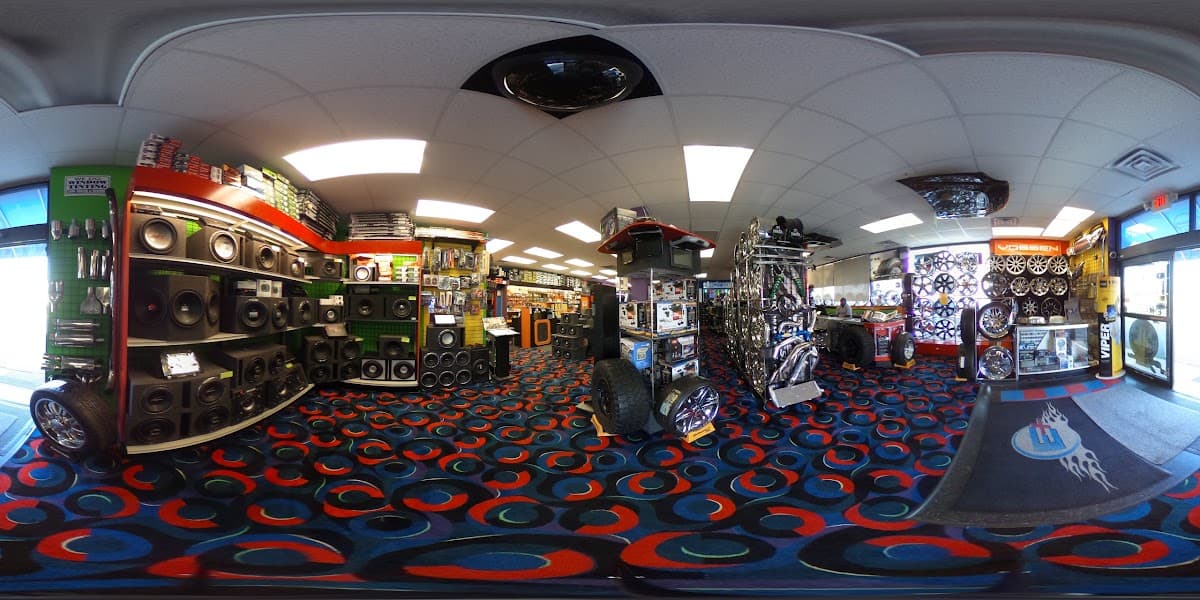 Electronic Plus car audio shop in Manassas, Virginia photo 3