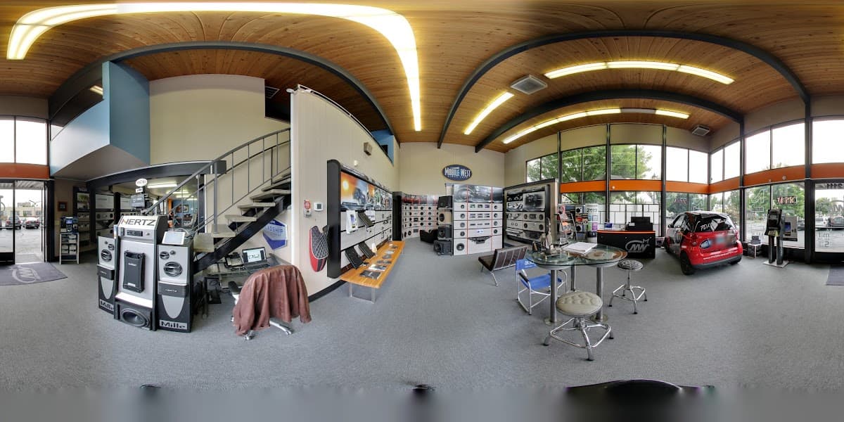 AutoPrada - Mobile West car audio shop in Portland, Oregon photo 10