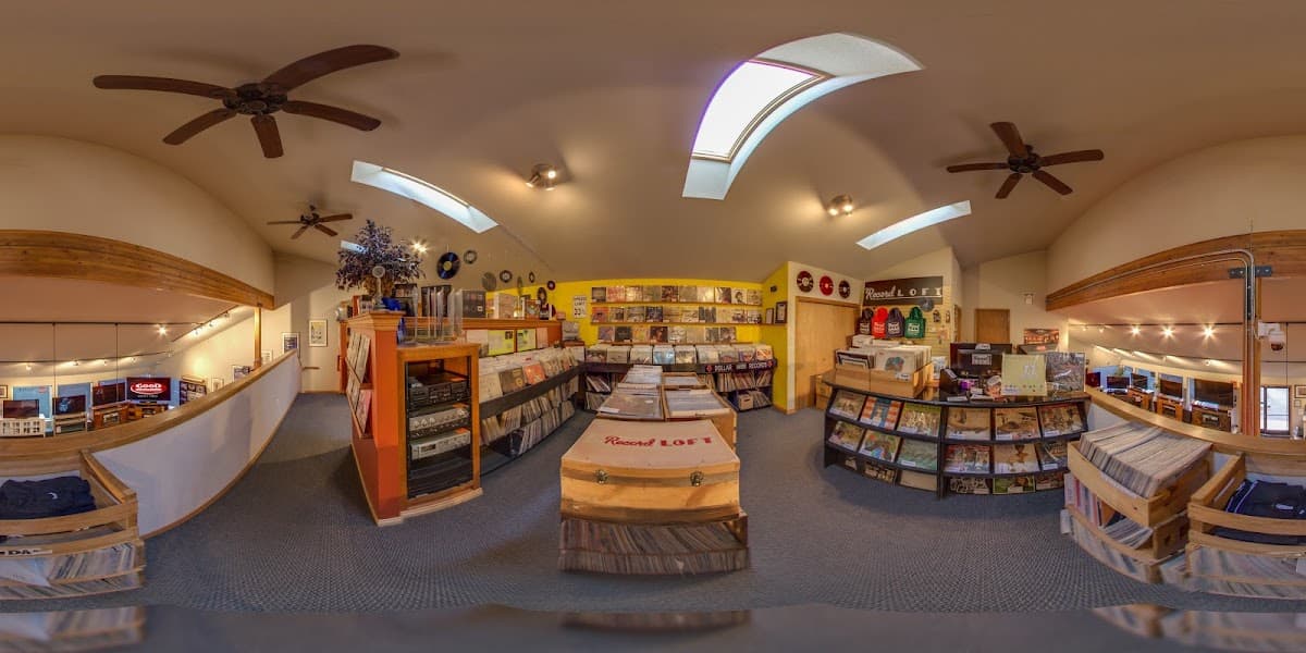 Good Vibrations car audio shop in Roseburg, Oregon photo 8