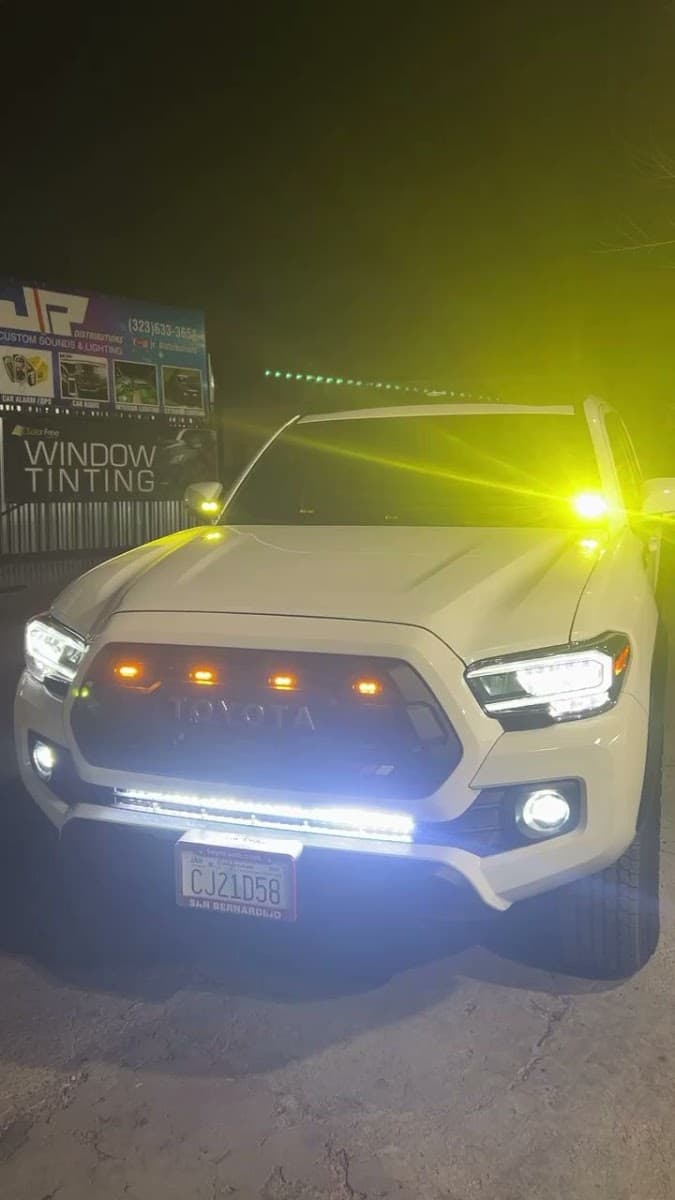 JR DISTRIBUTIONS image 2