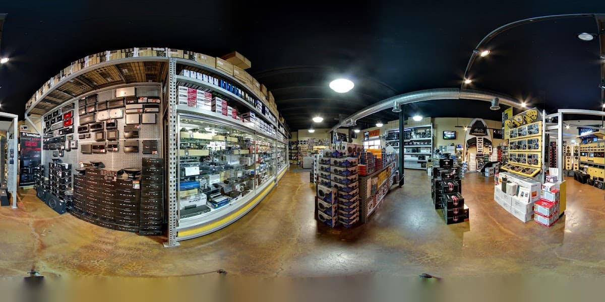 Stereo King car audio shop in Portland, Oregon photo 8