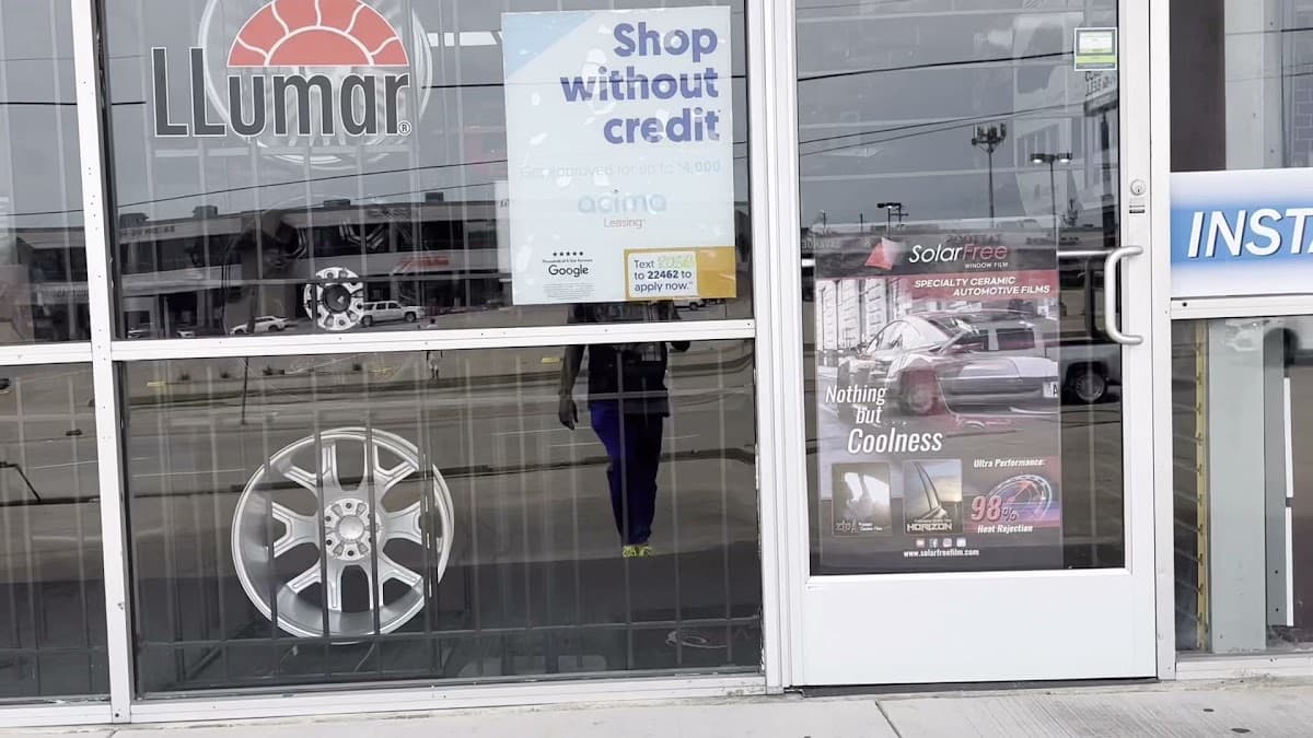 Texas Custom Stereo image 8