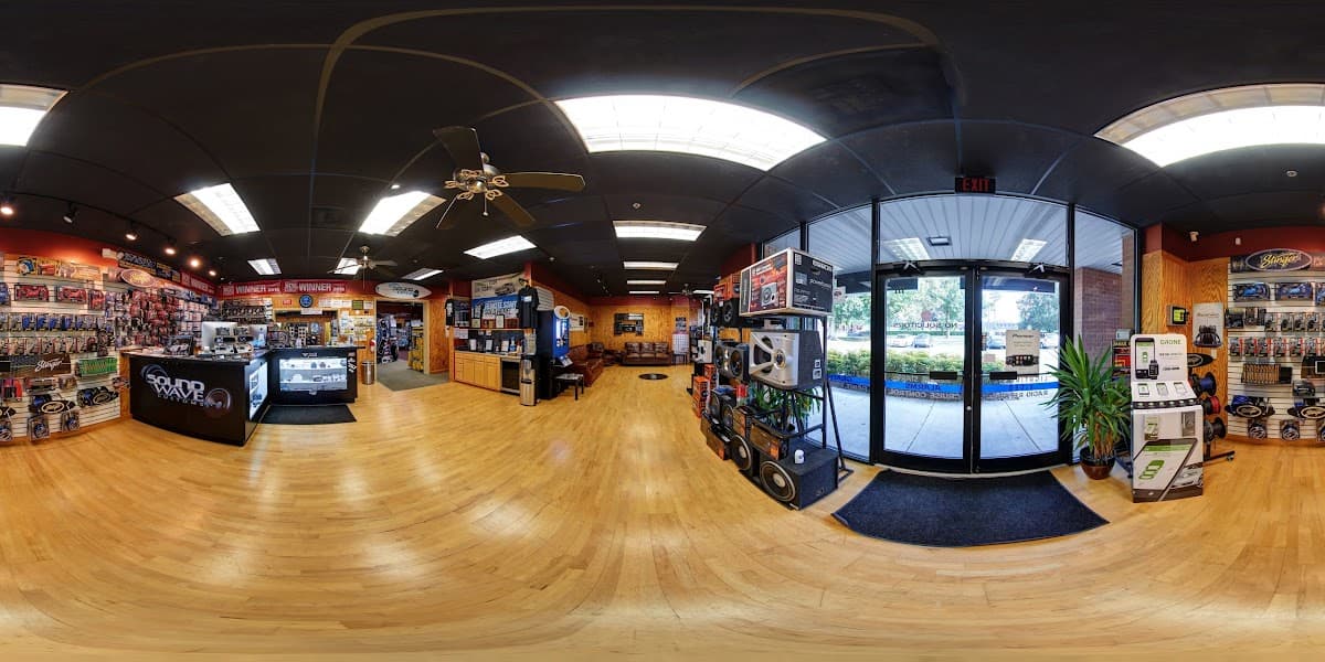Sound Wave Customs car audio shop in Virginia Beach, Virginia photo 5