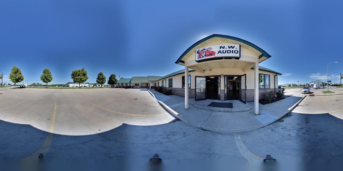 NW Audio car audio shop in Platte City, Missouri photo 7