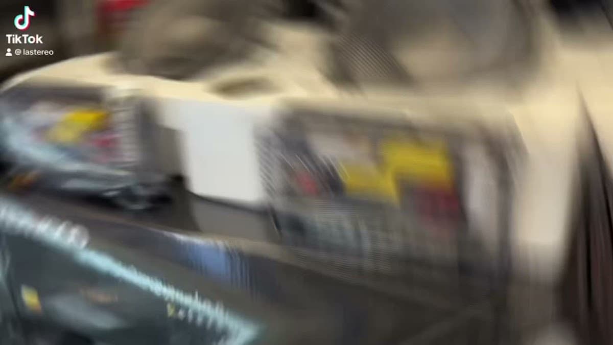 L.A Stereo & window tint image 2