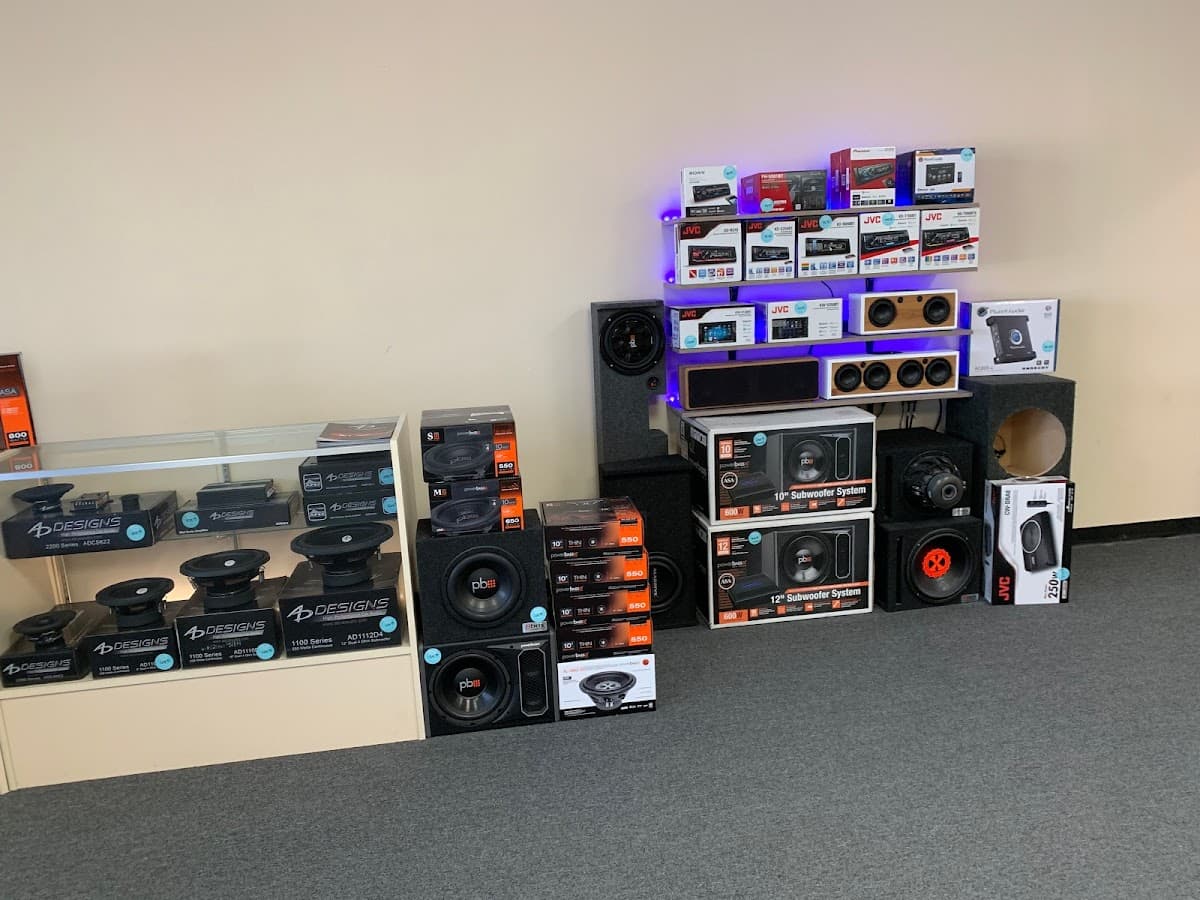 TN SoundPerformance car audio shop in Murfreesboro, Tennessee photo 8