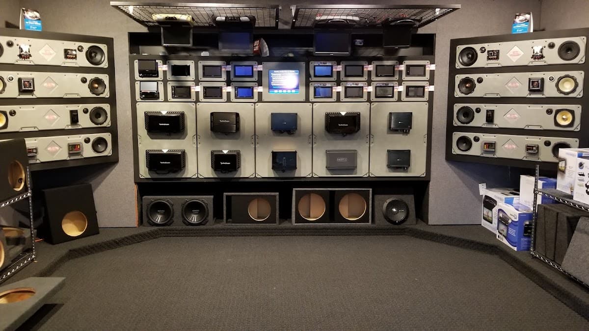 Sound Warehouse car audio shop in Orem, Utah photo 4