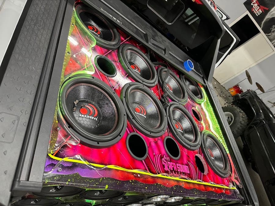 Rafa Sound car audio shop in Framingham, Massachusetts photo 10