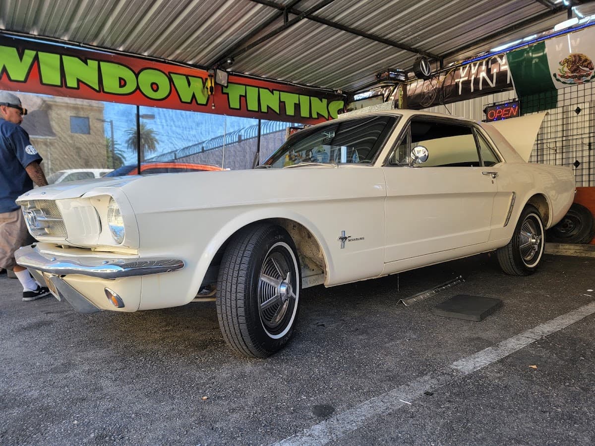 7AM AUDIO and WINDOW TINTING image 5