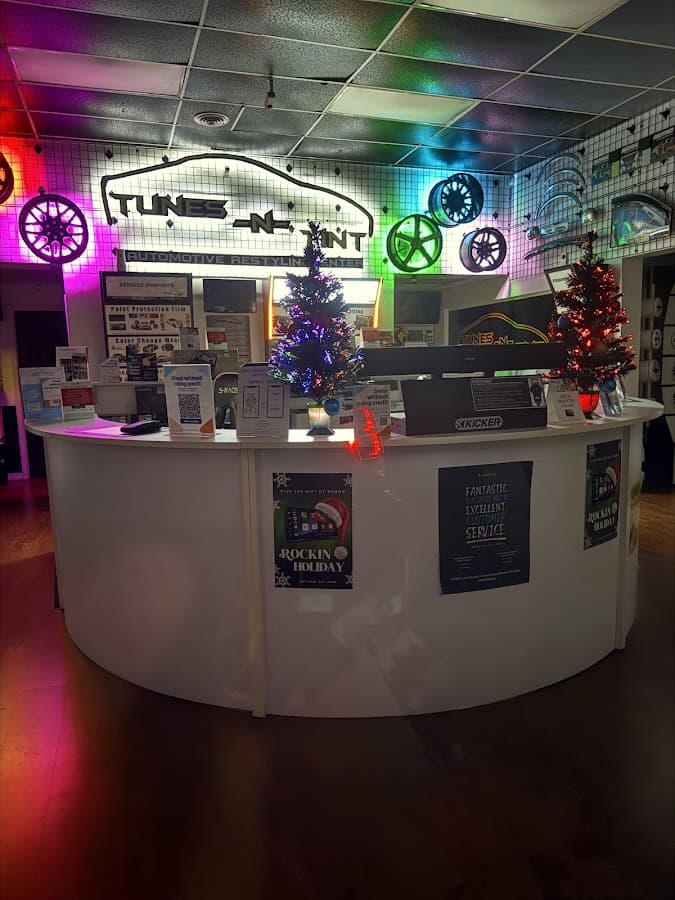 Tunes-N-Tint image 4