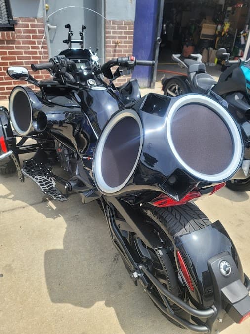 Triple Threat Customs car audio shop in Philadelphia, Pennsylvania photo 2