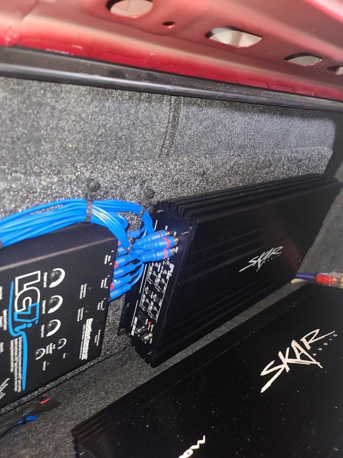 Digital Car Audio image 9