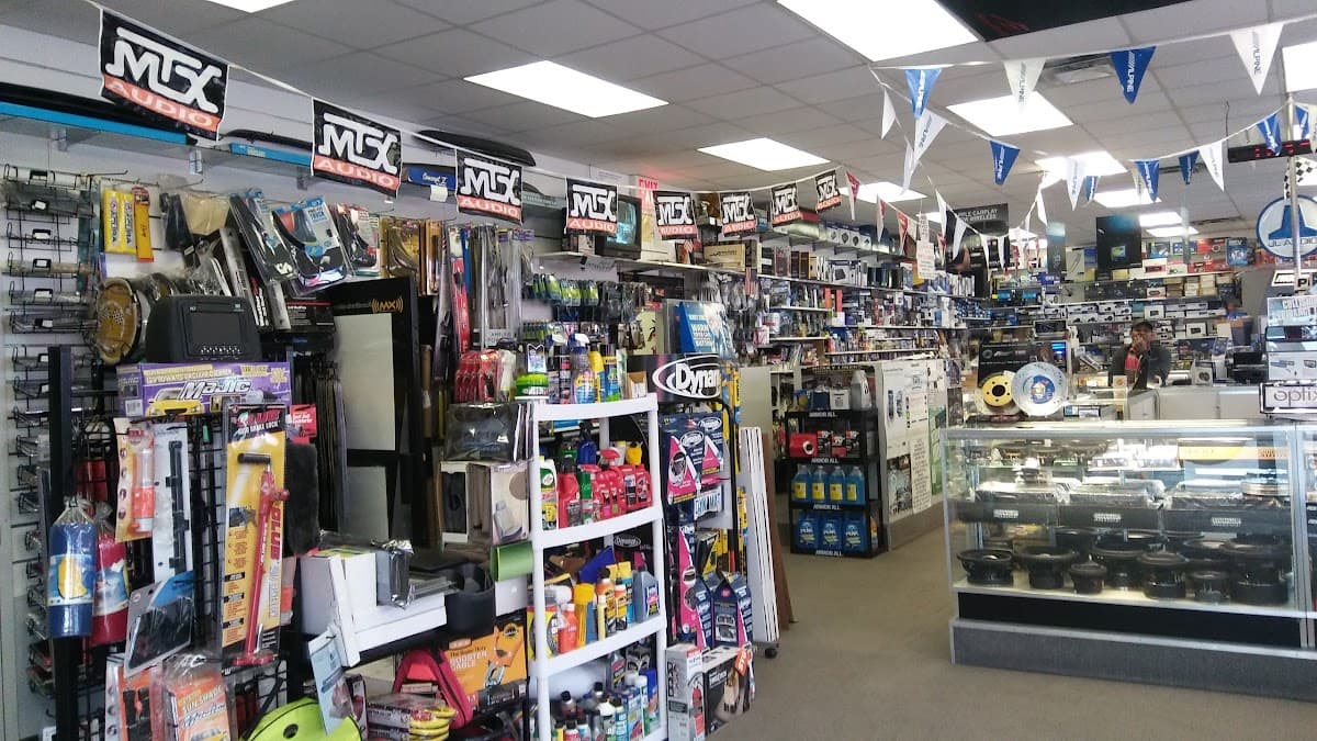 Doren Car Stereo & Alarm image 7