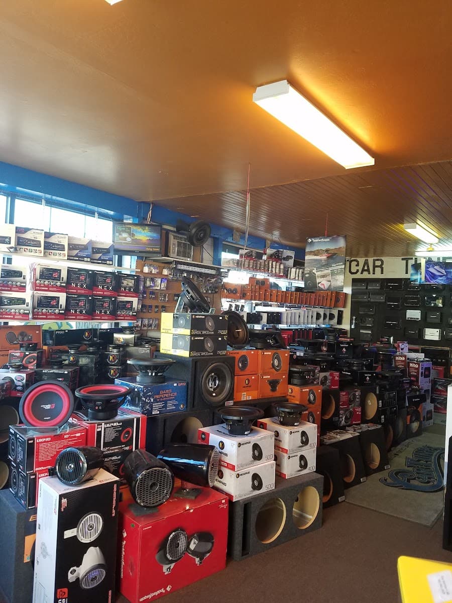 Car Tunes car audio shop in Grants Pass, Oregon photo 8