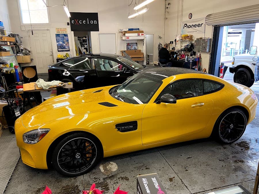 Santa Monica Car Sound & Window Tinting image 3