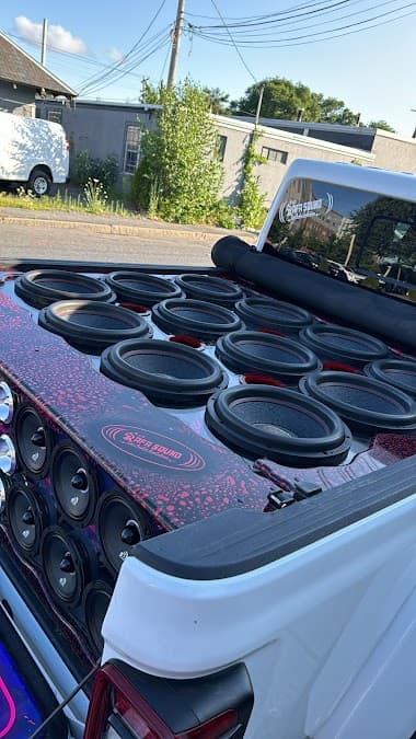 Rafa Sound car audio shop in Framingham, Massachusetts photo 7