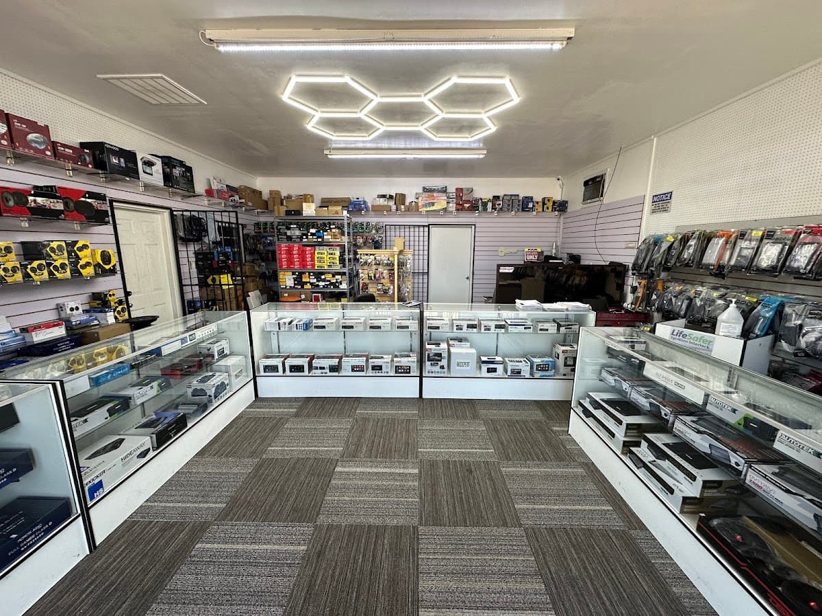 AZ Stereo & Auto Repair image 2