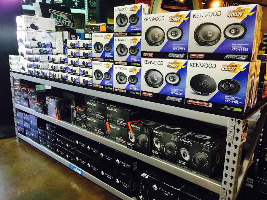 Stereo King Salem car audio shop in Salem, Oregon photo 6