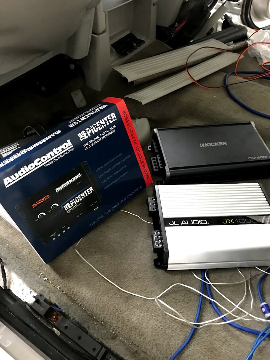 Kings Car Stereo & Alarms image 8