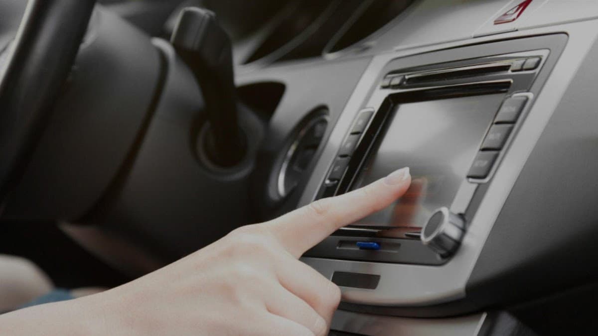 M & M Audio Inc. car audio shop in Joplin, Missouri photo 5