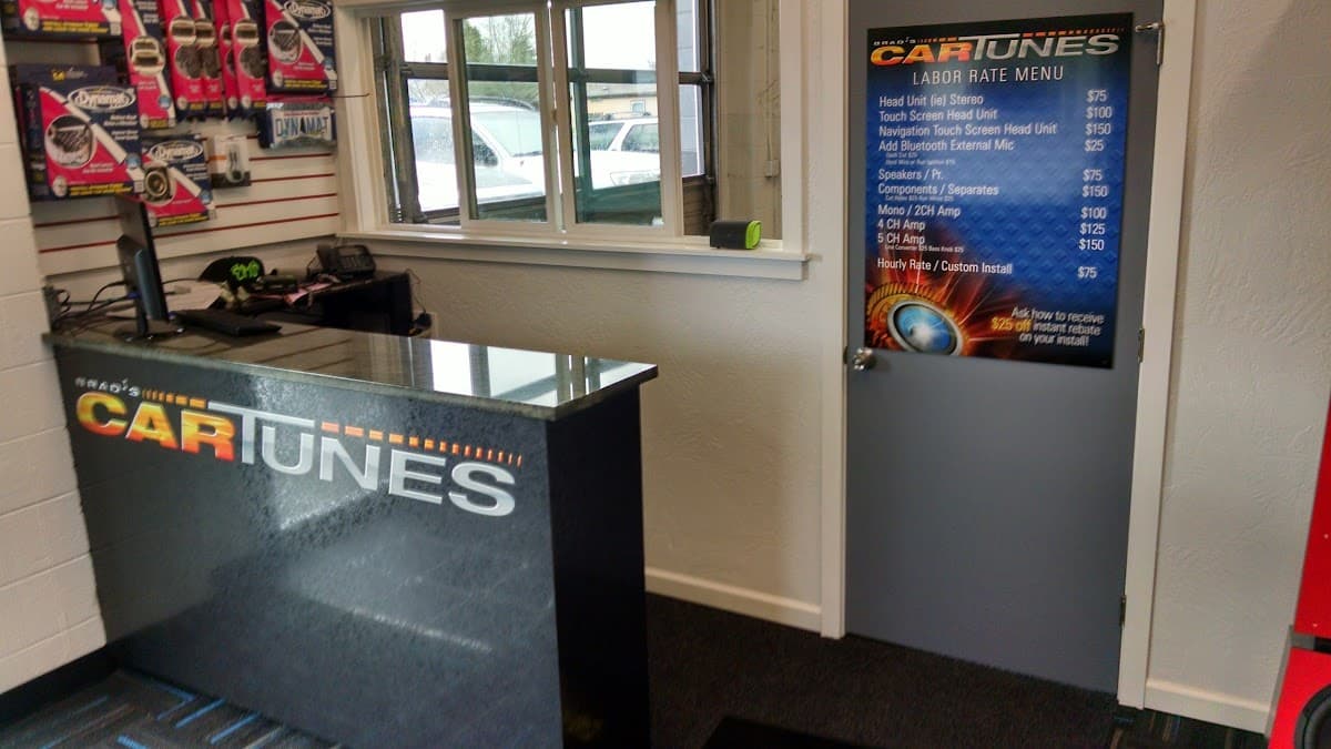 Brad's Car Tunes #2 car audio shop in Springfield, Oregon photo 4