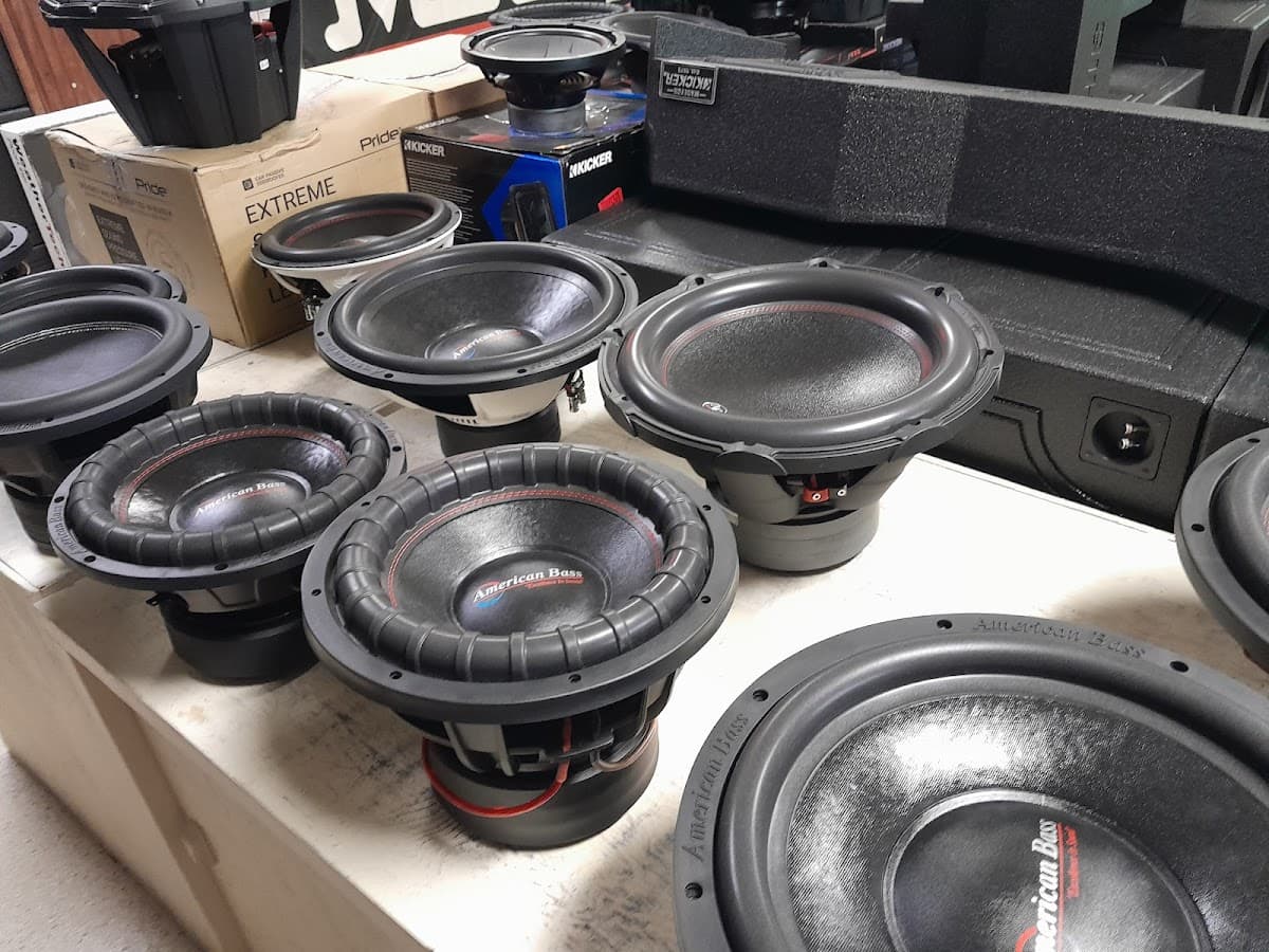 Yong's audio connection image 3