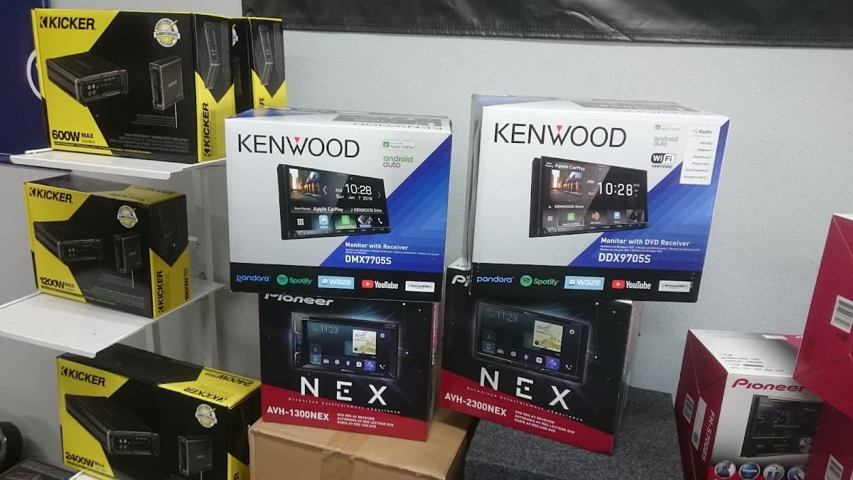 Cave Audio car audio shop in Woodburn, Oregon photo 3