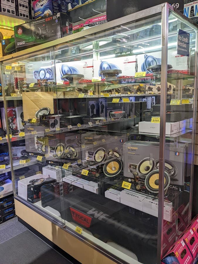 Outrageous Audio car audio shop in Portland, Oregon photo 4