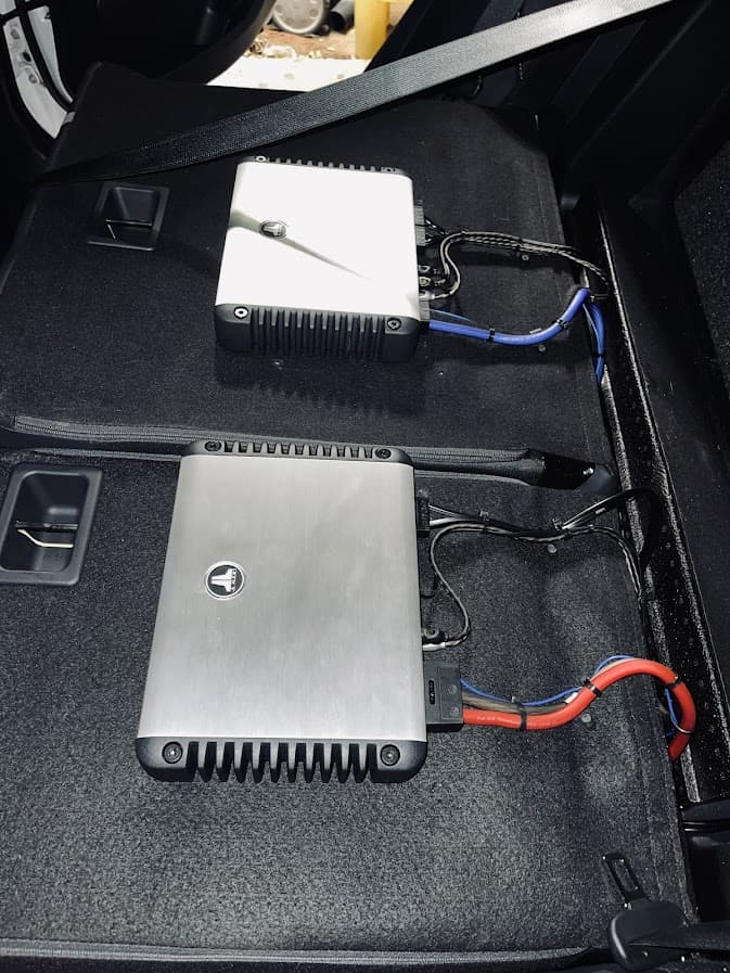 Car Stereo Outlet image 7