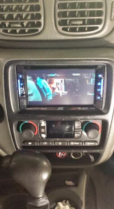 Milford Auto Sound Security image 4