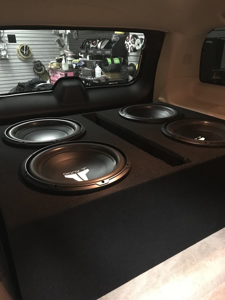 Wet Audio & Accessories Inc car audio shop in Columbus, Ohio photo 7