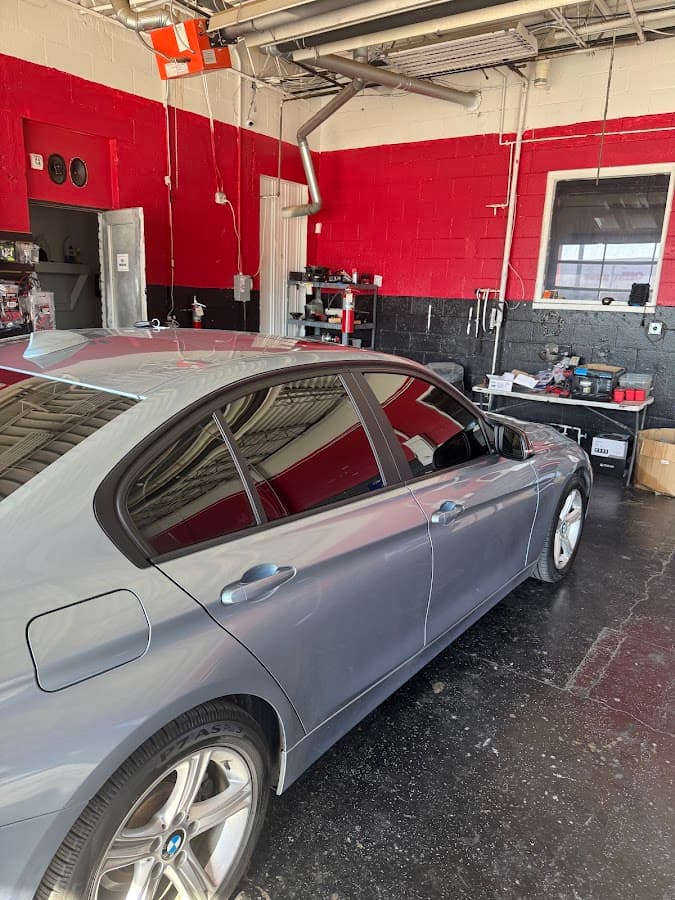 Wale's Audio and Window Tinting image 6