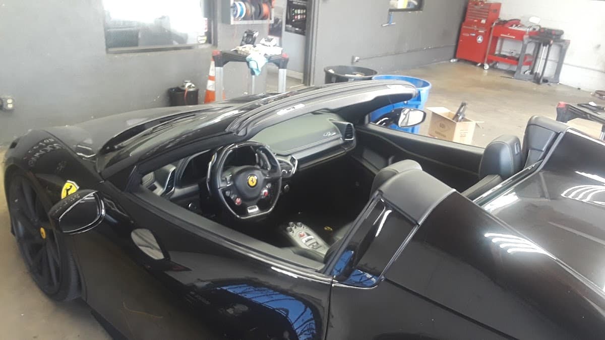 International Auto Radio image 10