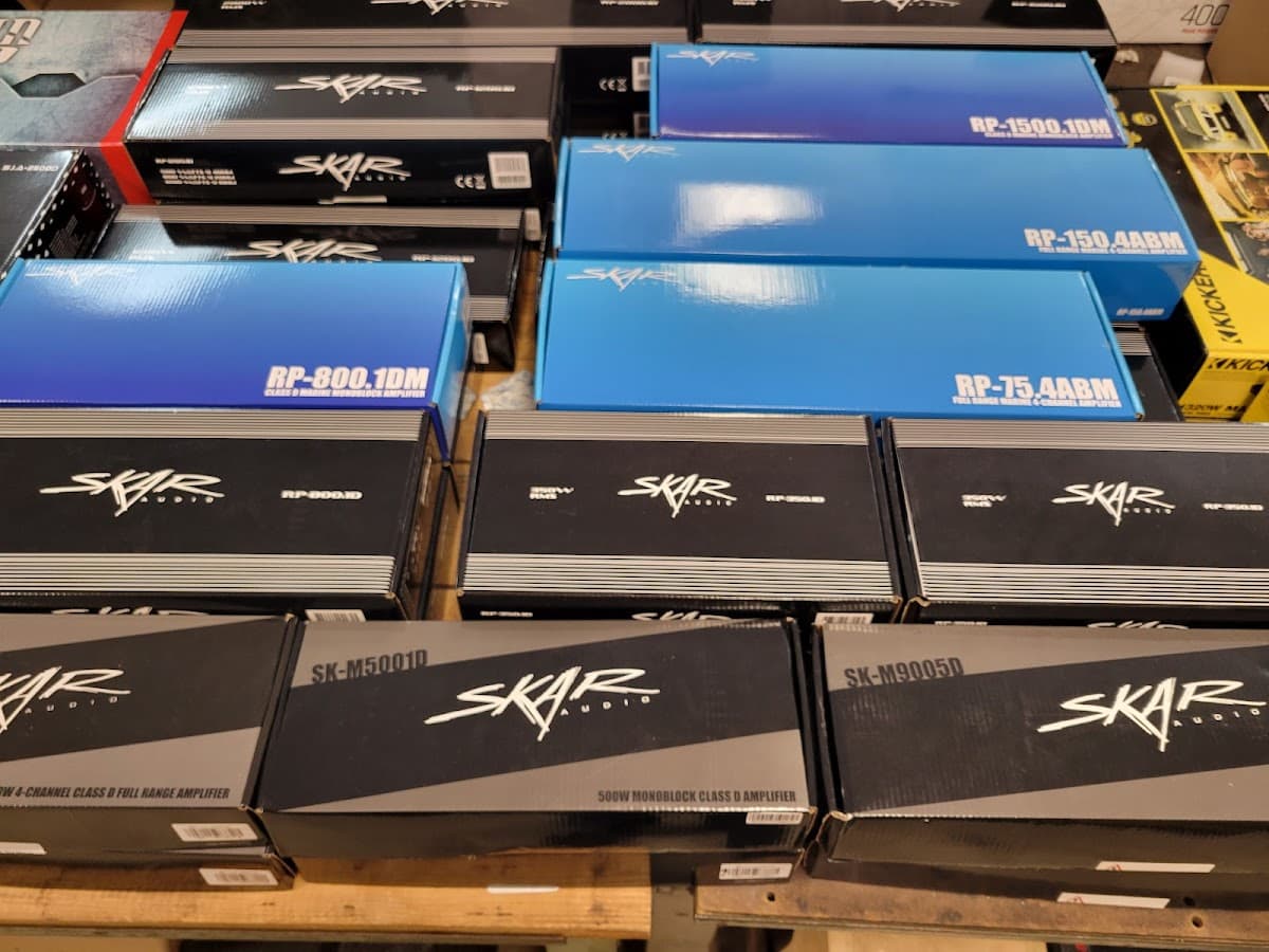 Dale's Car Audio car audio shop in Morganton, North Carolina photo 8