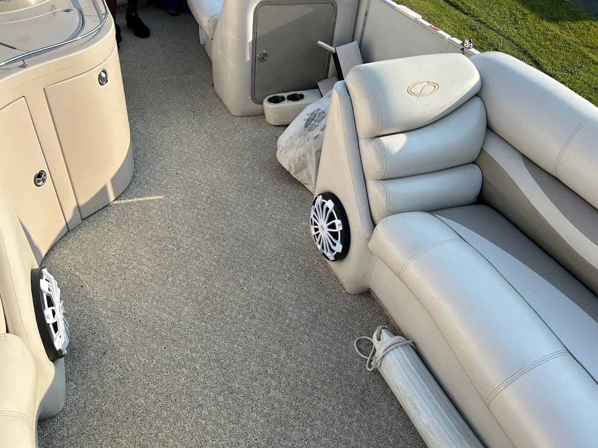 Bluegrass Beats car audio shop in Bowling Green, Kentucky photo 5