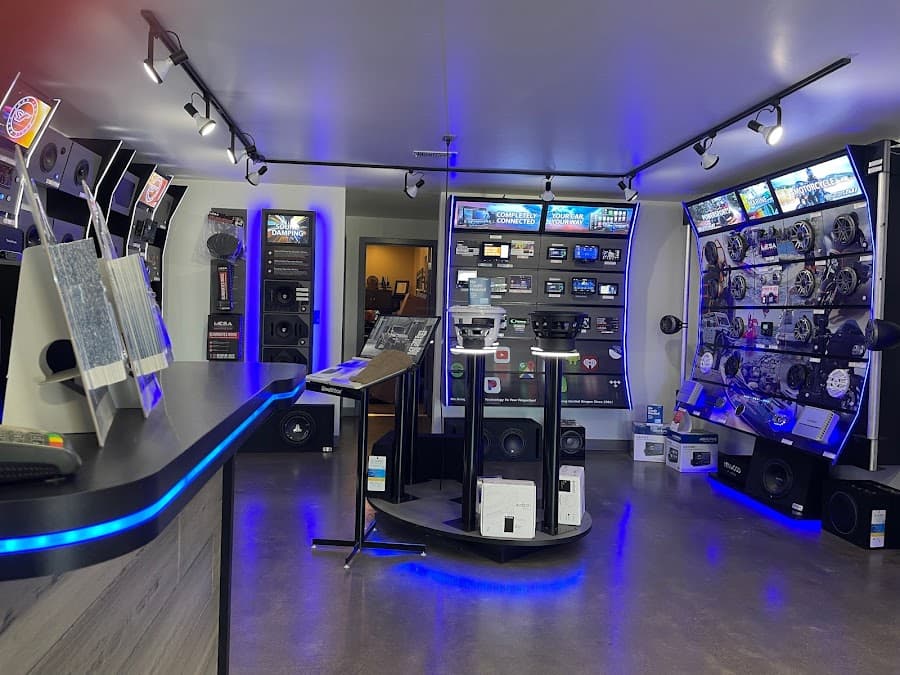 Sounds Fast car audio shop in Bend, Oregon photo 9