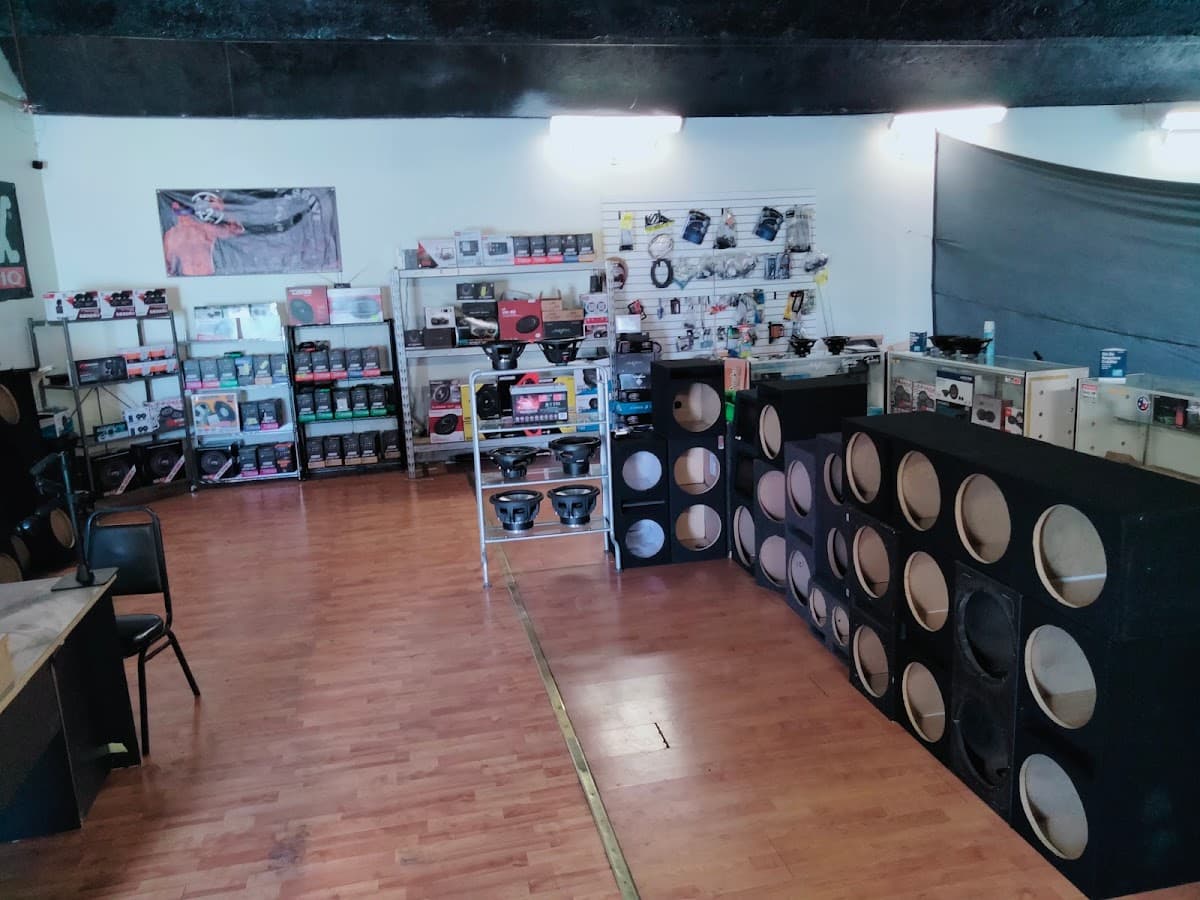 Takuache Car Audio image 2