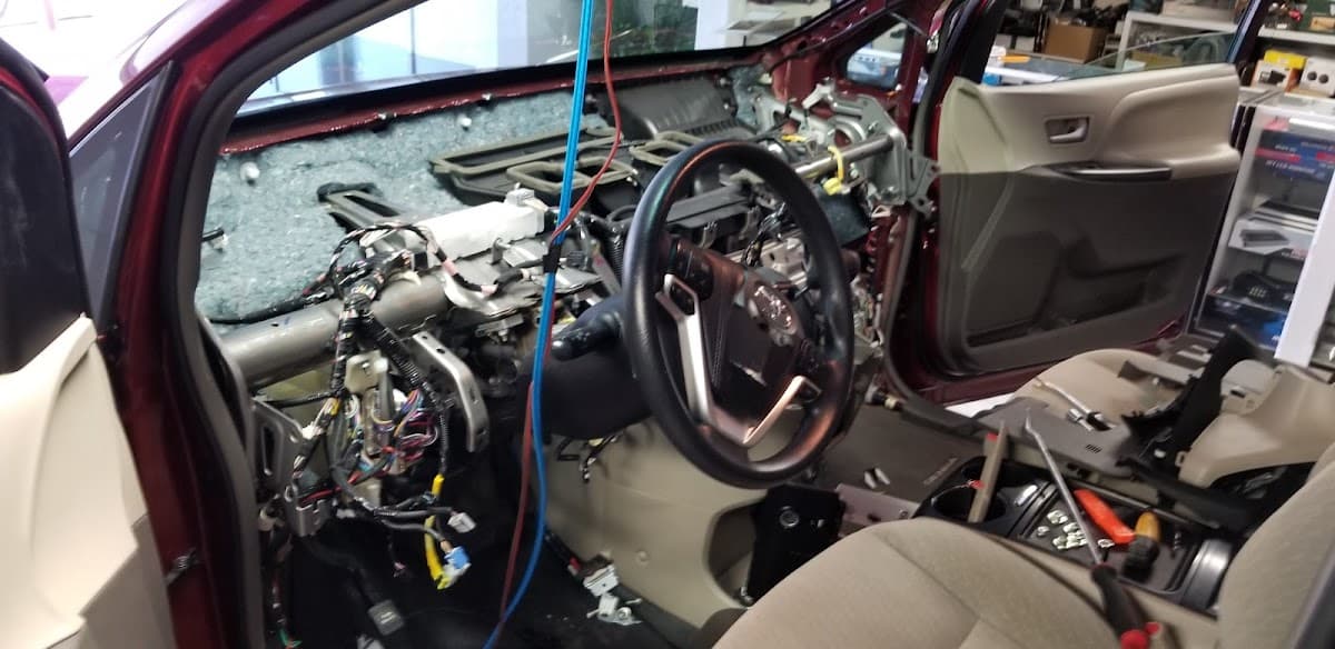 Molina Car Stereo image 4