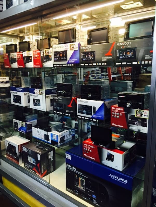 Stereo King car audio shop in Portland, Oregon photo 10