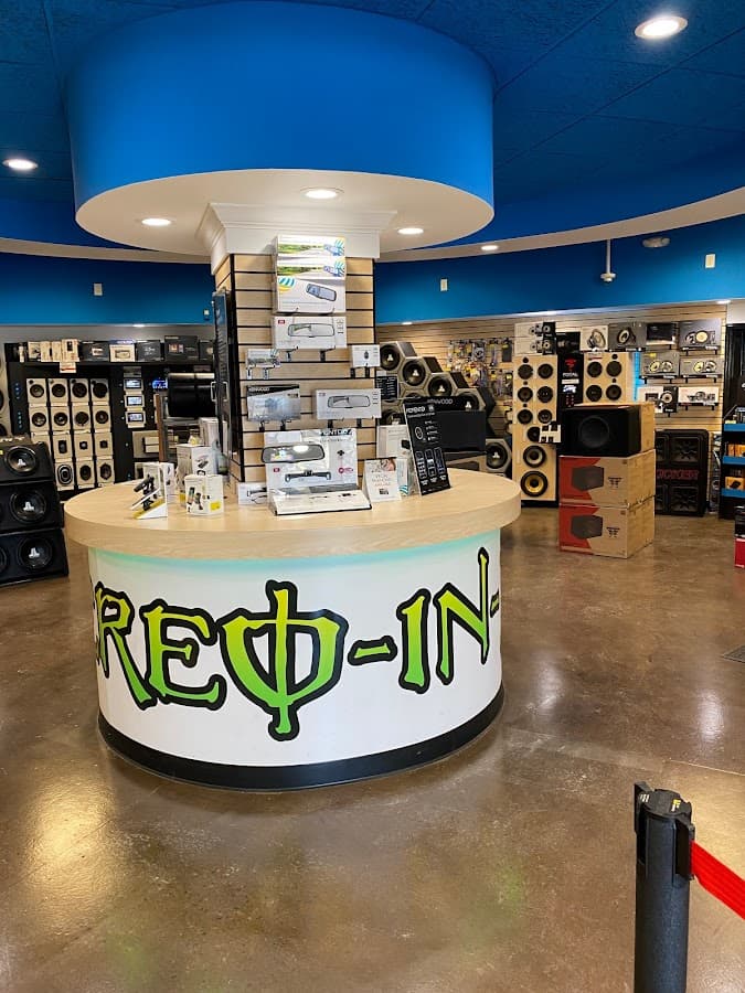 Stereo-in-Dash car audio shop in Miamisburg, Ohio photo 4