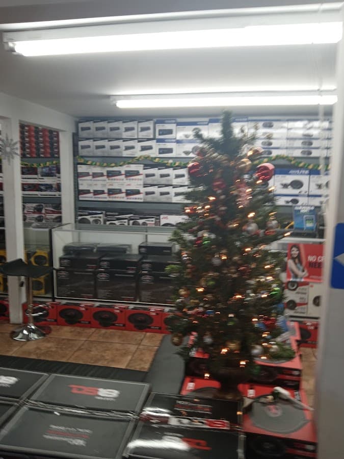 Auto Stereo of Riverside image 9