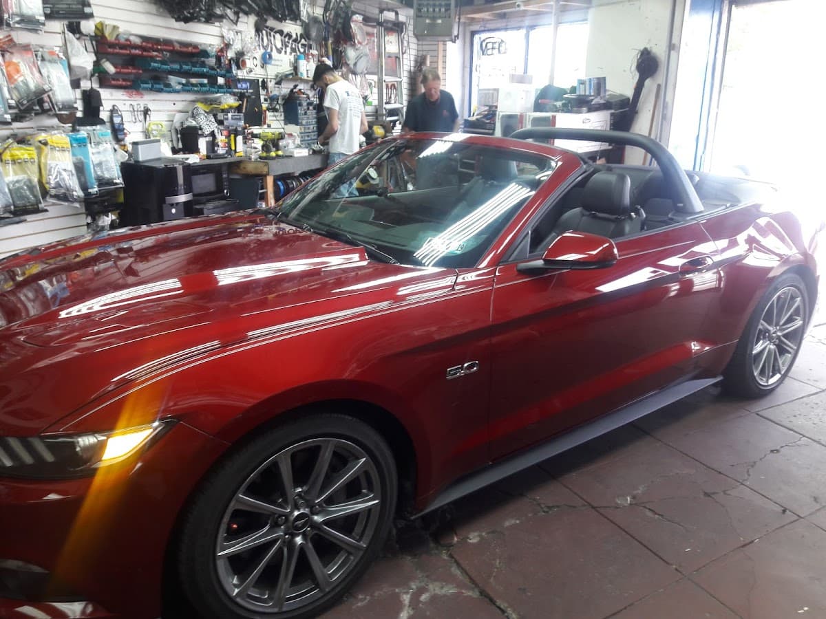 philly car toyz car audio shop in Philadelphia, Pennsylvania photo 5