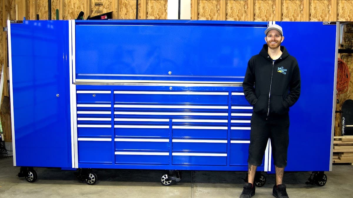 Jay's Audio/Video Installation image 2