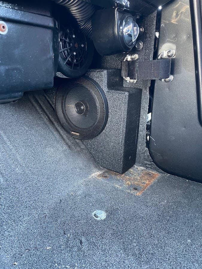 Tunes Car Stereo Concord car audio shop in Concord, North Carolina photo 9