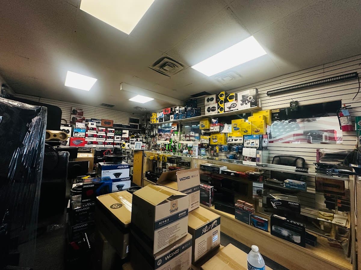 High Sound Solution Car audio & Alarms image 8