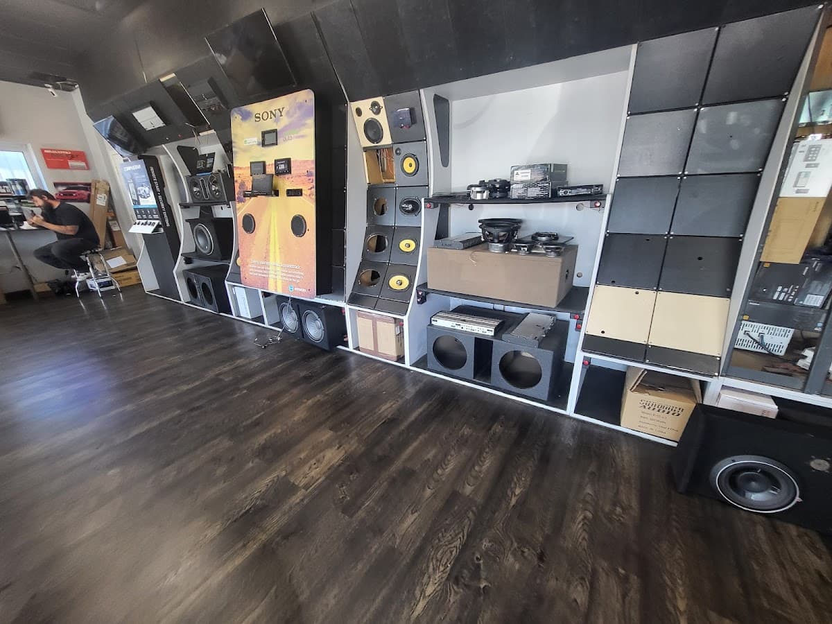Wet Audio & Accessories Inc car audio shop in Columbus, Ohio photo 8