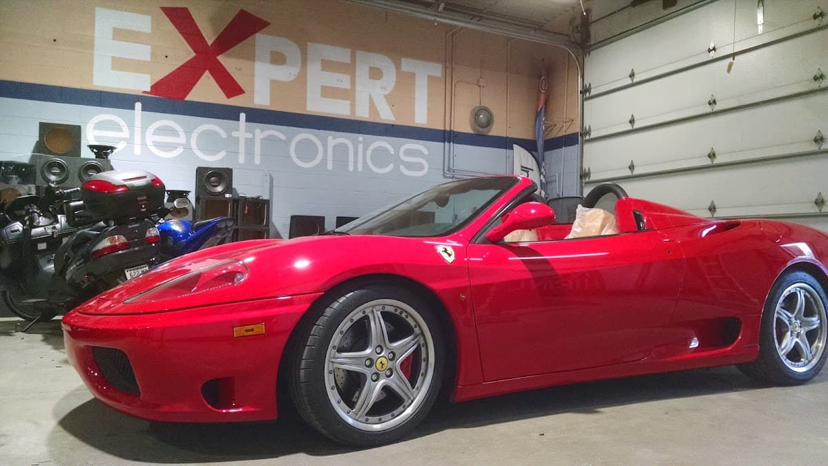 Expert Electronics of Wisconsin car audio shop in Milwaukee, Wisconsin photo 7